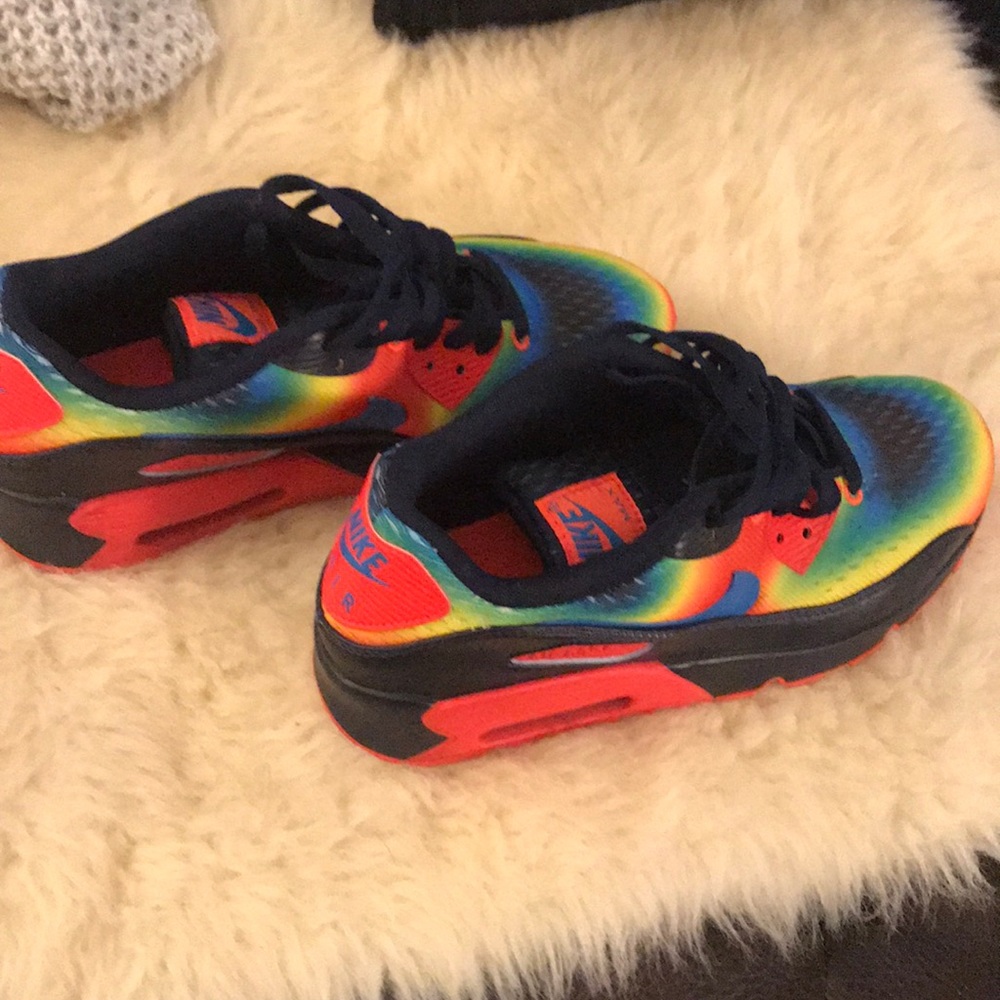 “Heatwave” Air Max 90s